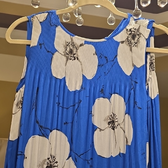 Black Level Chico's Blue and White Floral Midi Dress - Picture 3 of 14